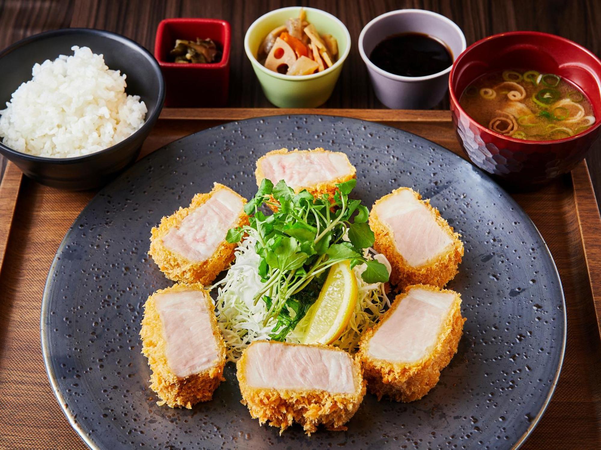 Apa Hotel & Resort Osaka Namba Ekimae Tower Zewnętrze zdjęcie